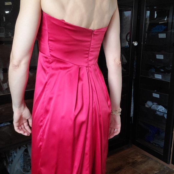 Red silk strapless dress - Picture 3 of 3